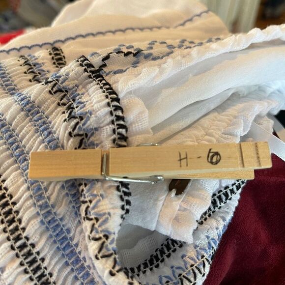 Free People Women's White Square Neck Smocked Short-Sleeve Top Size M - Picture 7 of 7